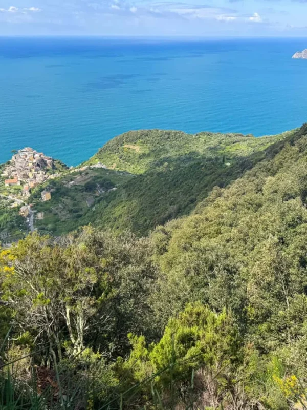 Hiking Corniglia to Manarola via Volastra in Cinque Terre