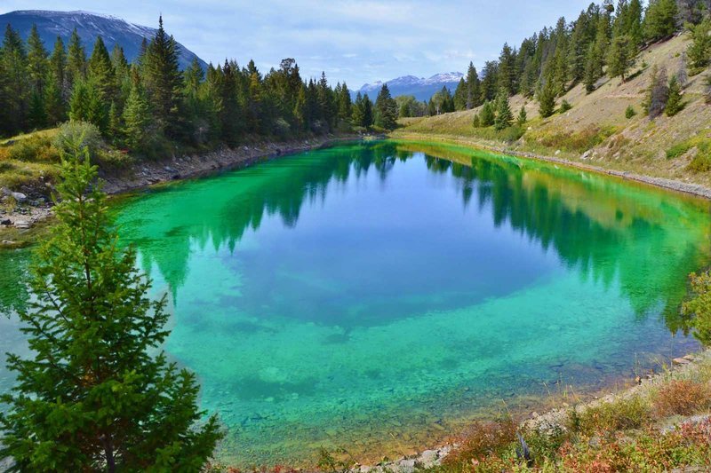 Jade-green lakes glowing in the Valley of the Five Lakes