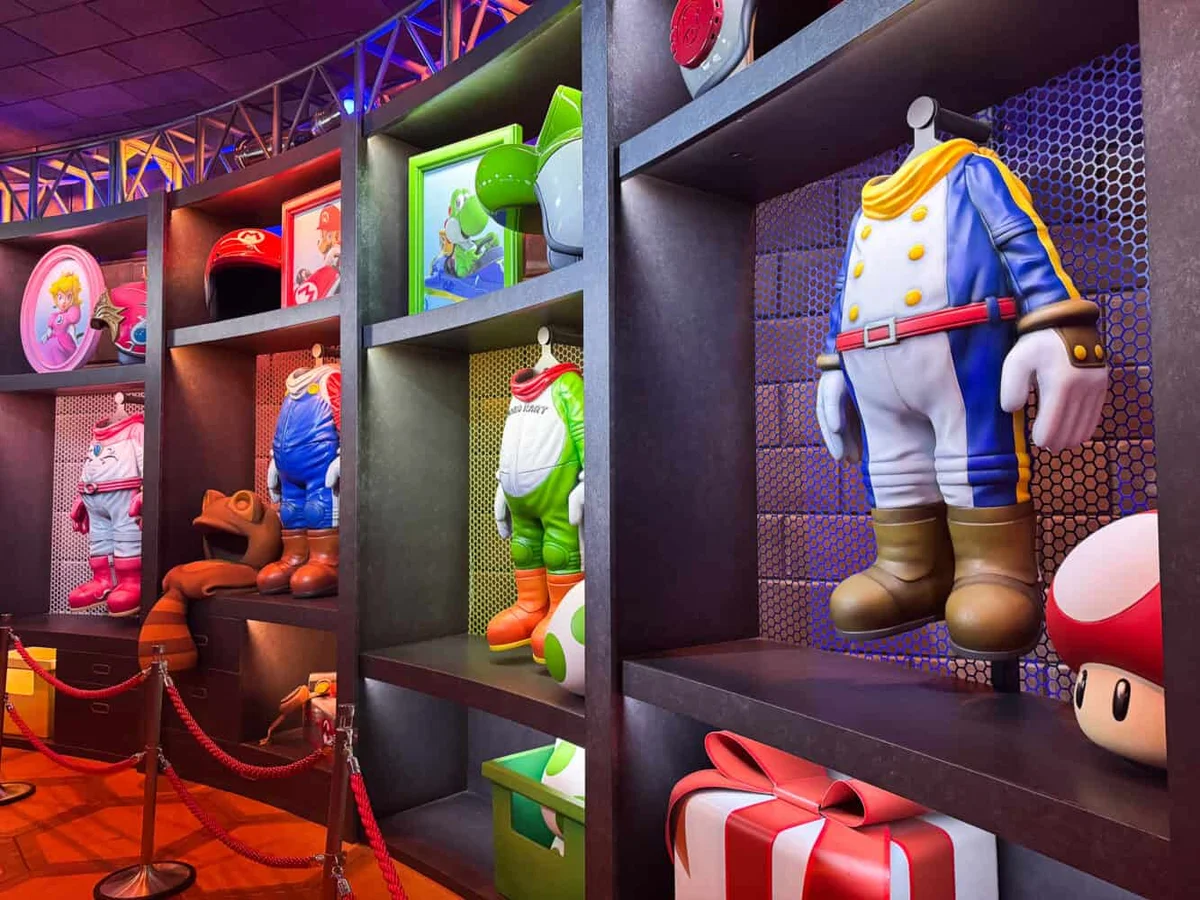 Mario Kart kart suits displayed in Super Nintendo World